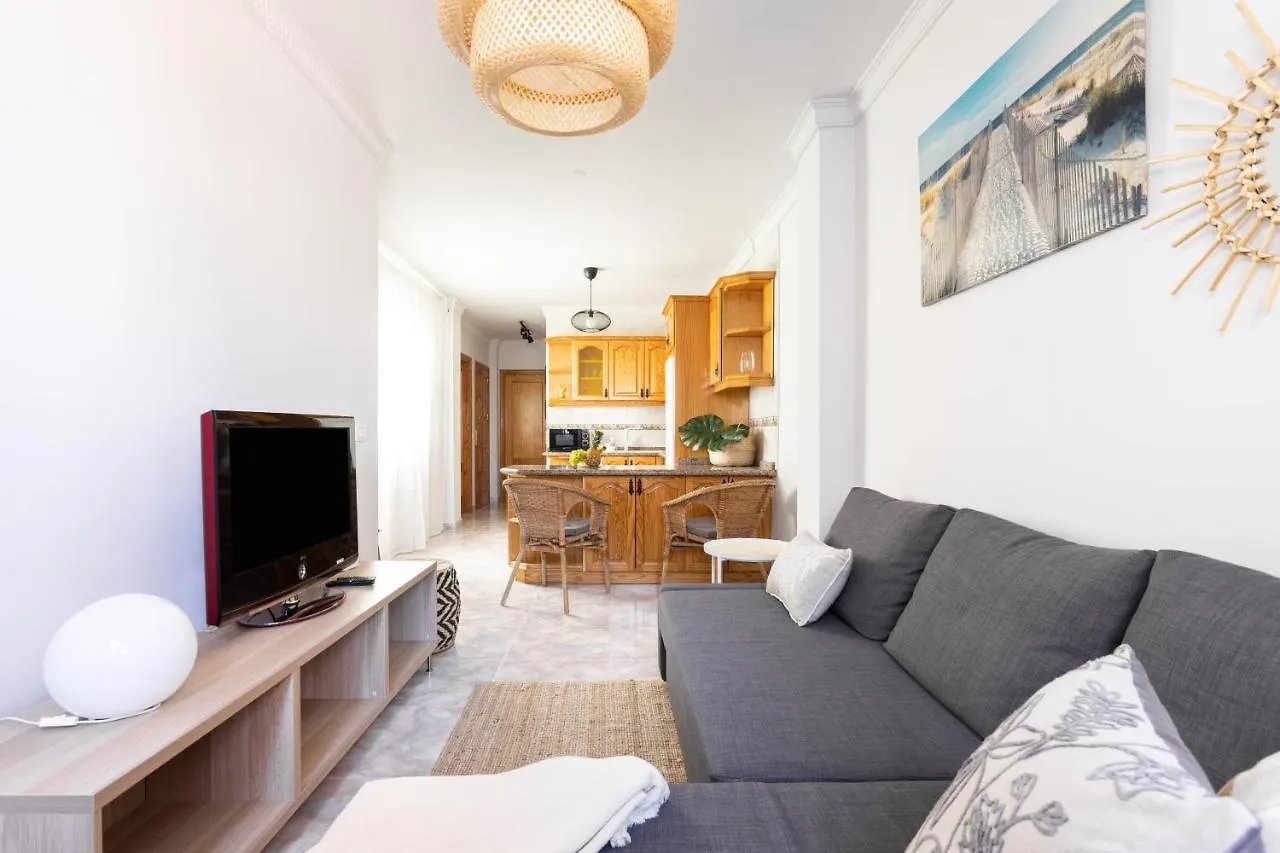 Home2Book Stylish Apartment Caletillas كانديلاريا