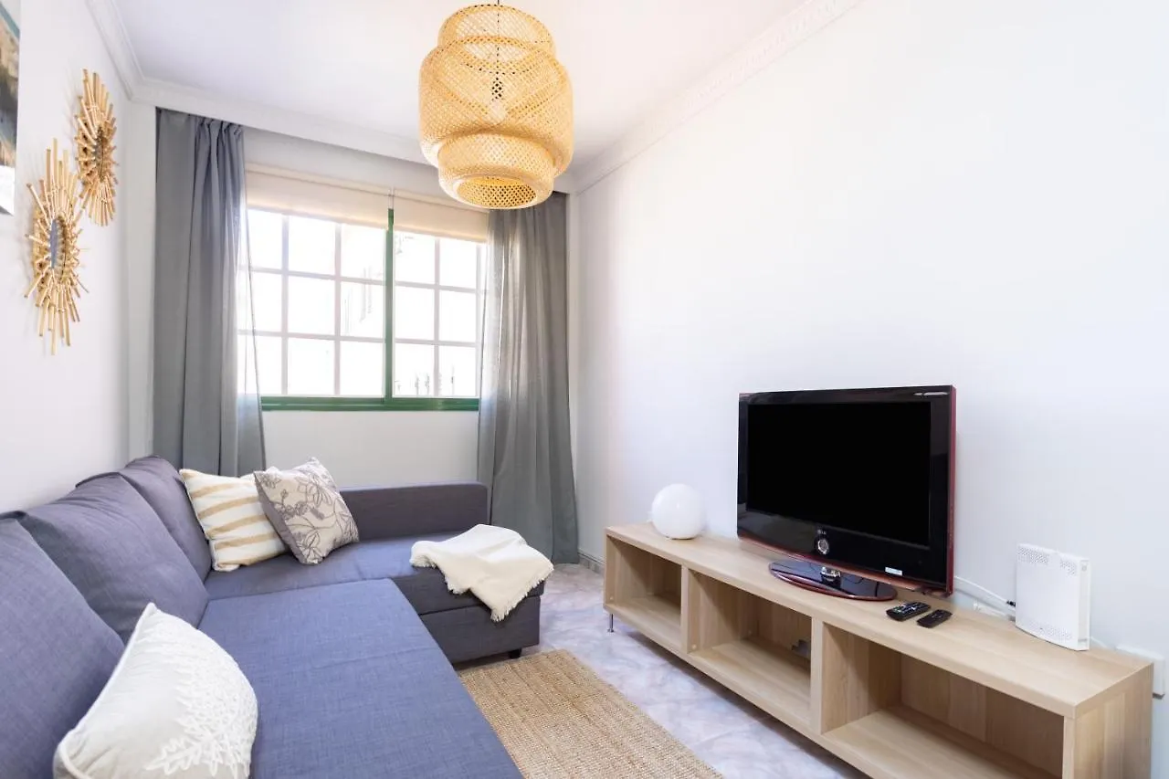 Home2Book Stylish Apartment Caletillas كانديلاريا